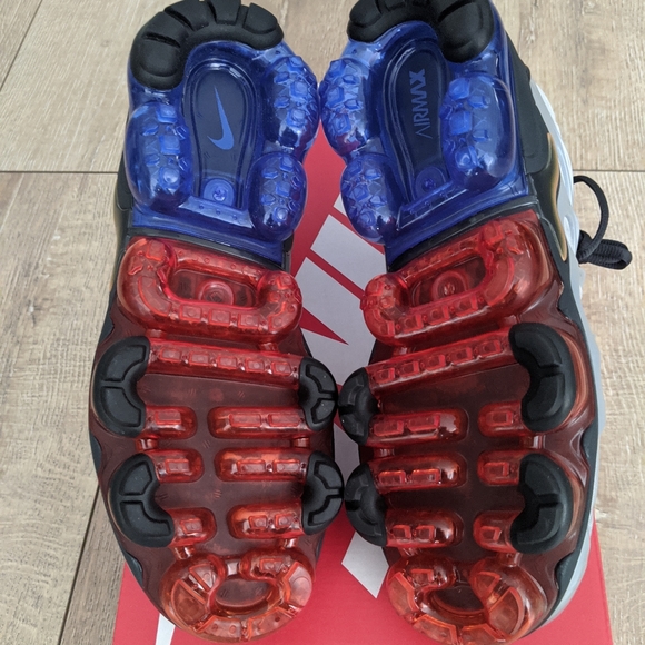 Vapormax Plus Metallic - Picture 5 of 5